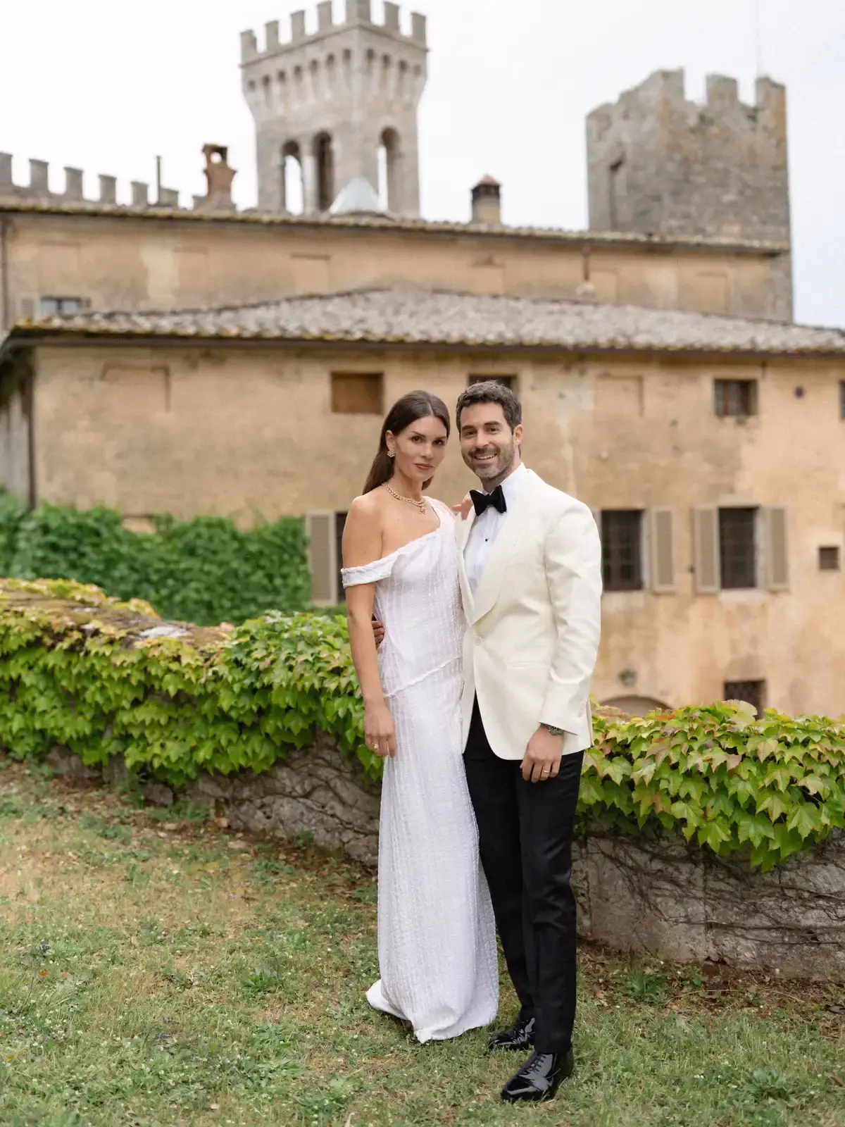 A Jewelry Designer's Custom Creations Shine at Her Tuscan Wedding