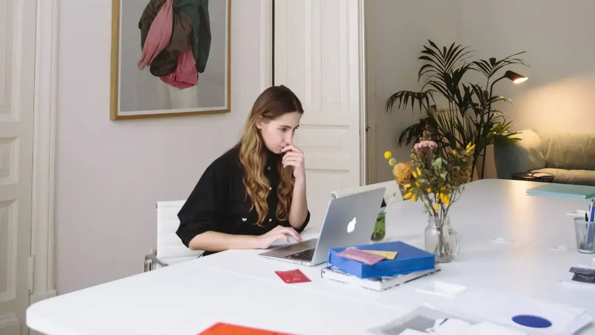 Fashion Accessories Company Seeks New York Coordinator