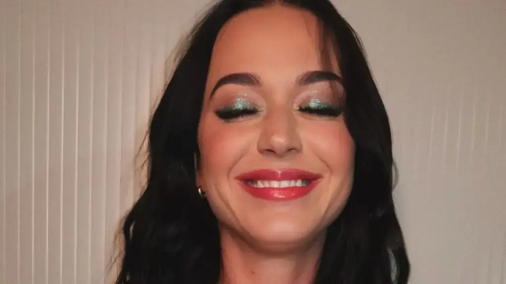 Katy Perry's Concert Look Gets a Bold Makeover