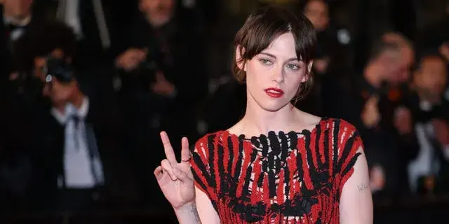 Kristen Stewart Breaks Red Carpet Rules at Cannes