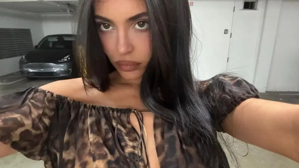 Kylie Jenner Unveils Daring New Look for Cosmetics Campaign