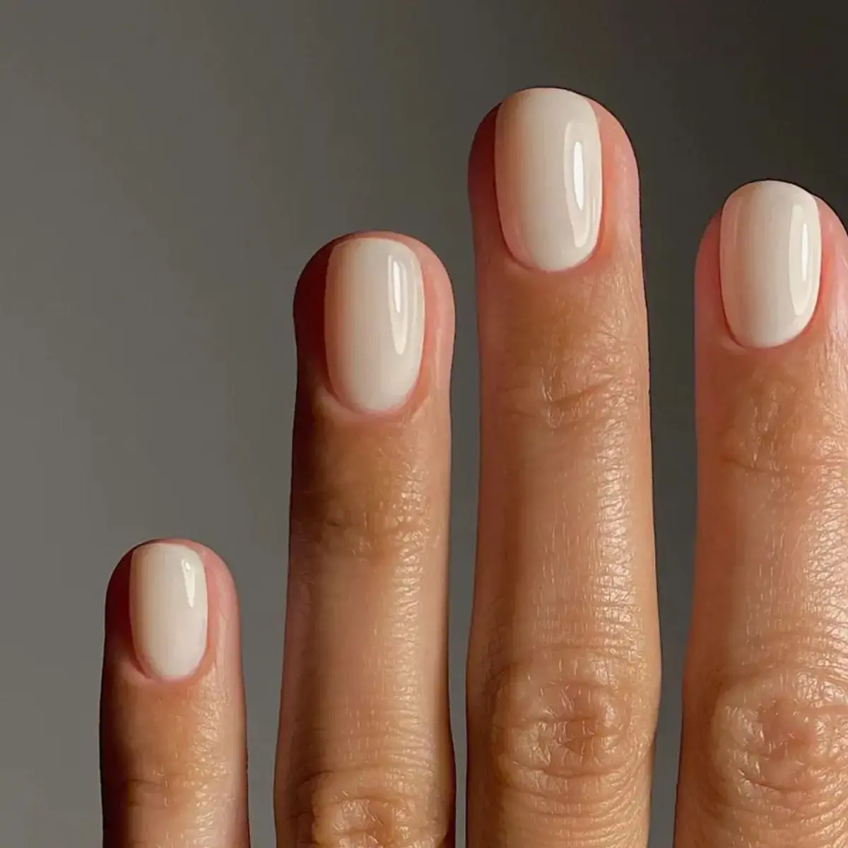 Linen Nails: The Chic Minimalist Trend Taking Over Manicures