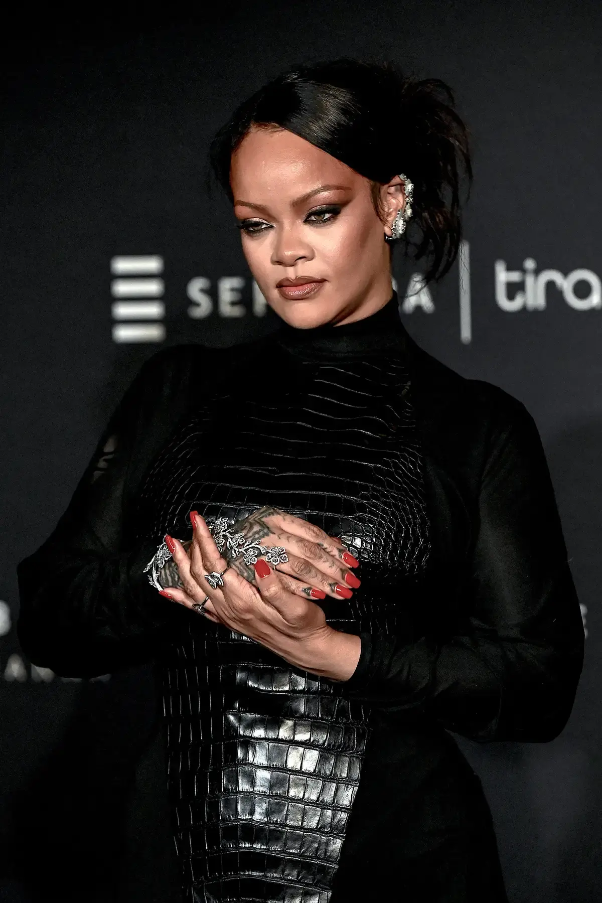 Rihanna Wows Mumbai at Fenty Beauty Event