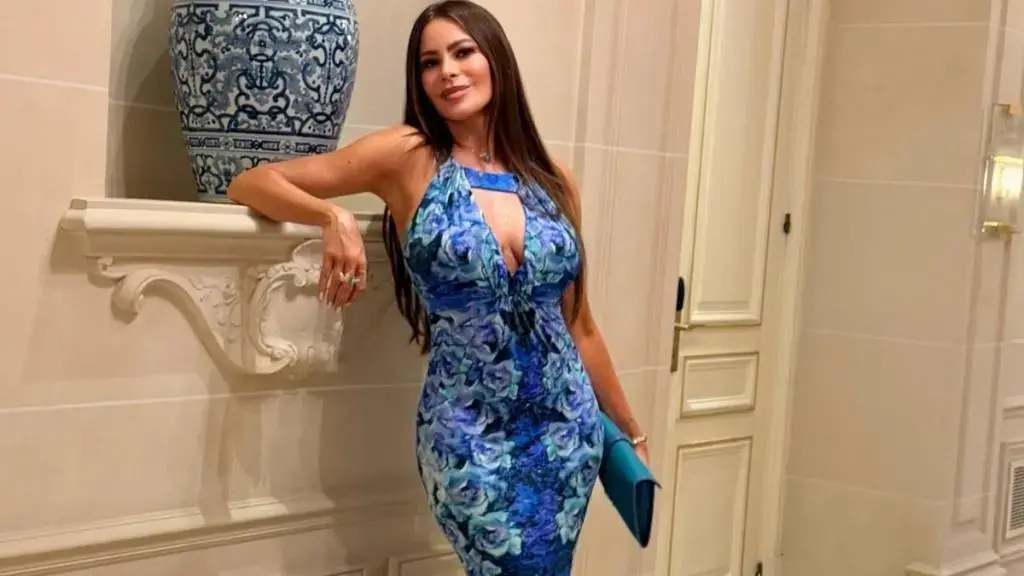 Sofia Vergara Dazzles in Roberto Cavalli Gown