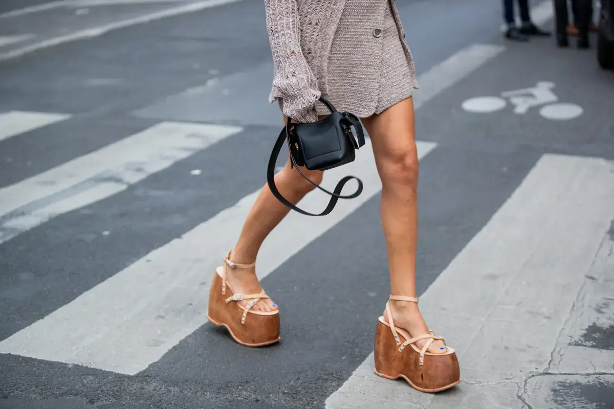 The Rise of Platform Sandals: A Stylish and Comfortable Choice