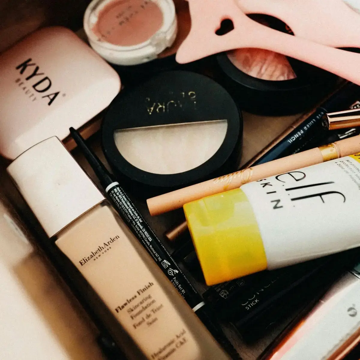 Top Amazon AU Mid-Year Sale Deals: Fashion, Beauty, and Travel Must-Haves