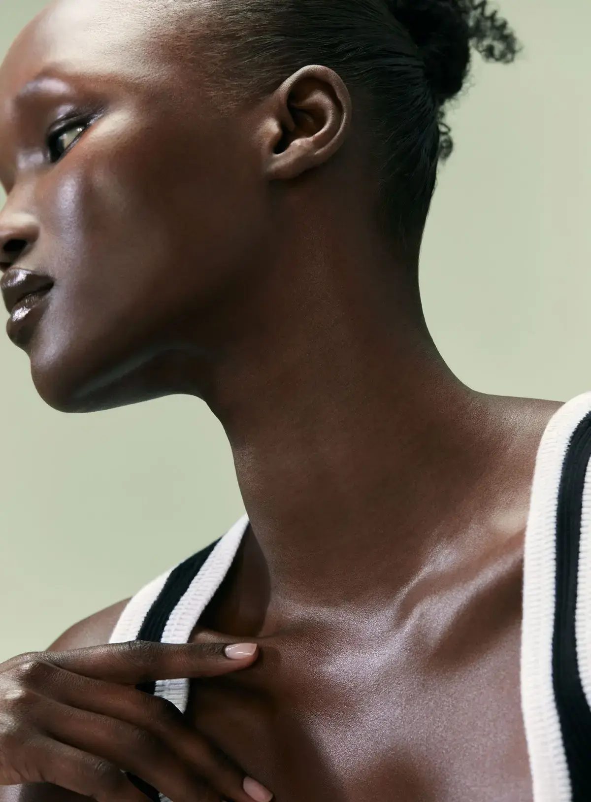 Top Moisturizers for Dry Skin Revealed by Skincare Experts