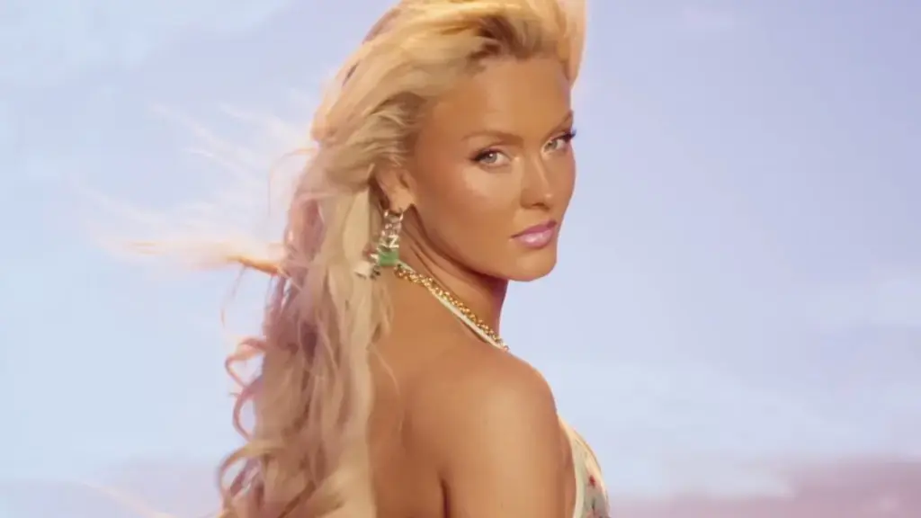 Zara Larsson's Bold Concert Attire Ignites Online Discussion