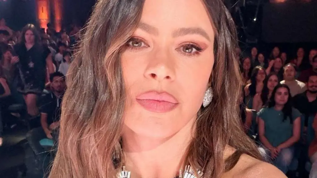 Sofia Vergara Stuns in Bold Alex Perry Ensemble on America’s Got Talent Set