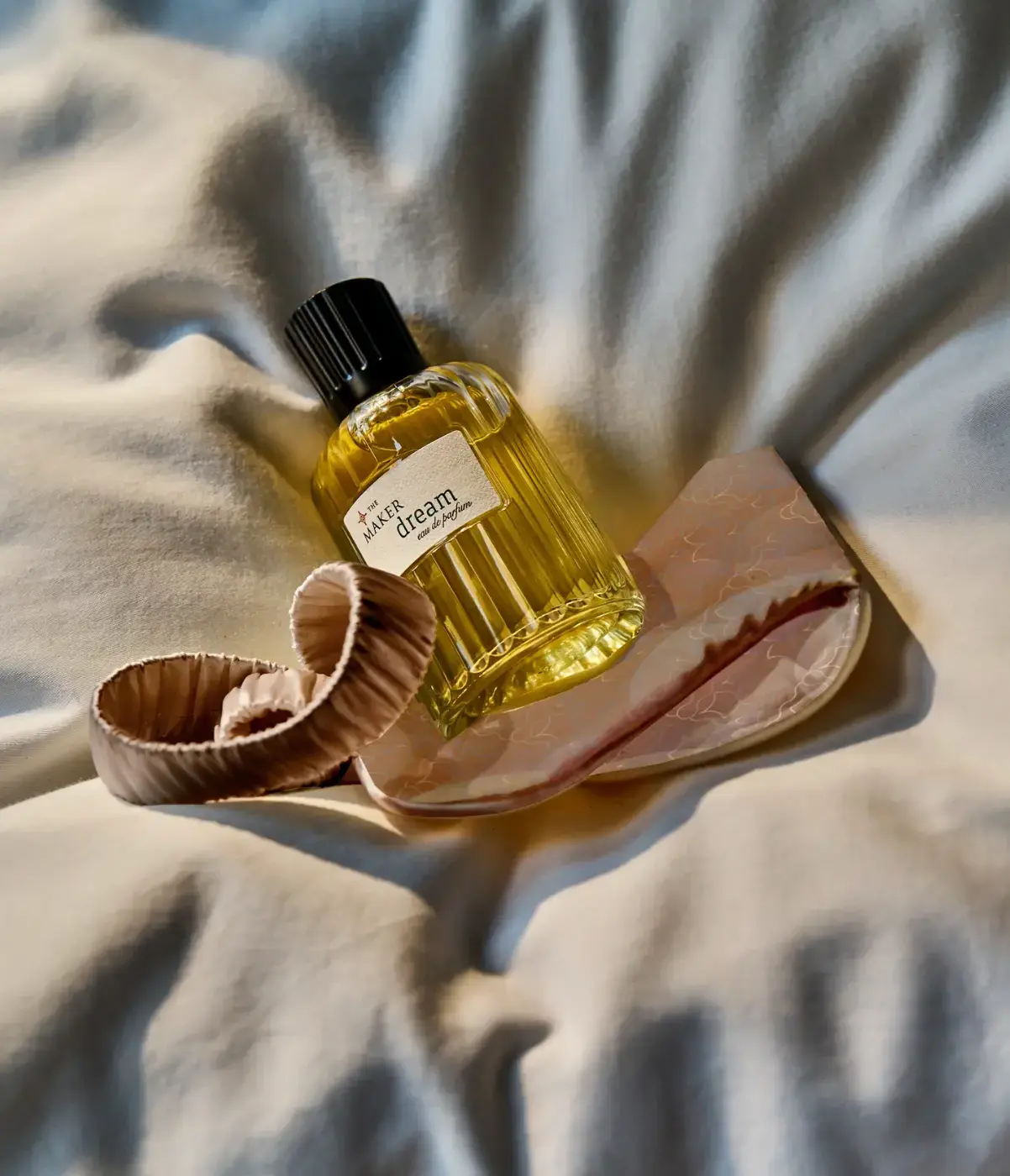 The Best Bedtime Perfumes for a Better Night’s Sleep