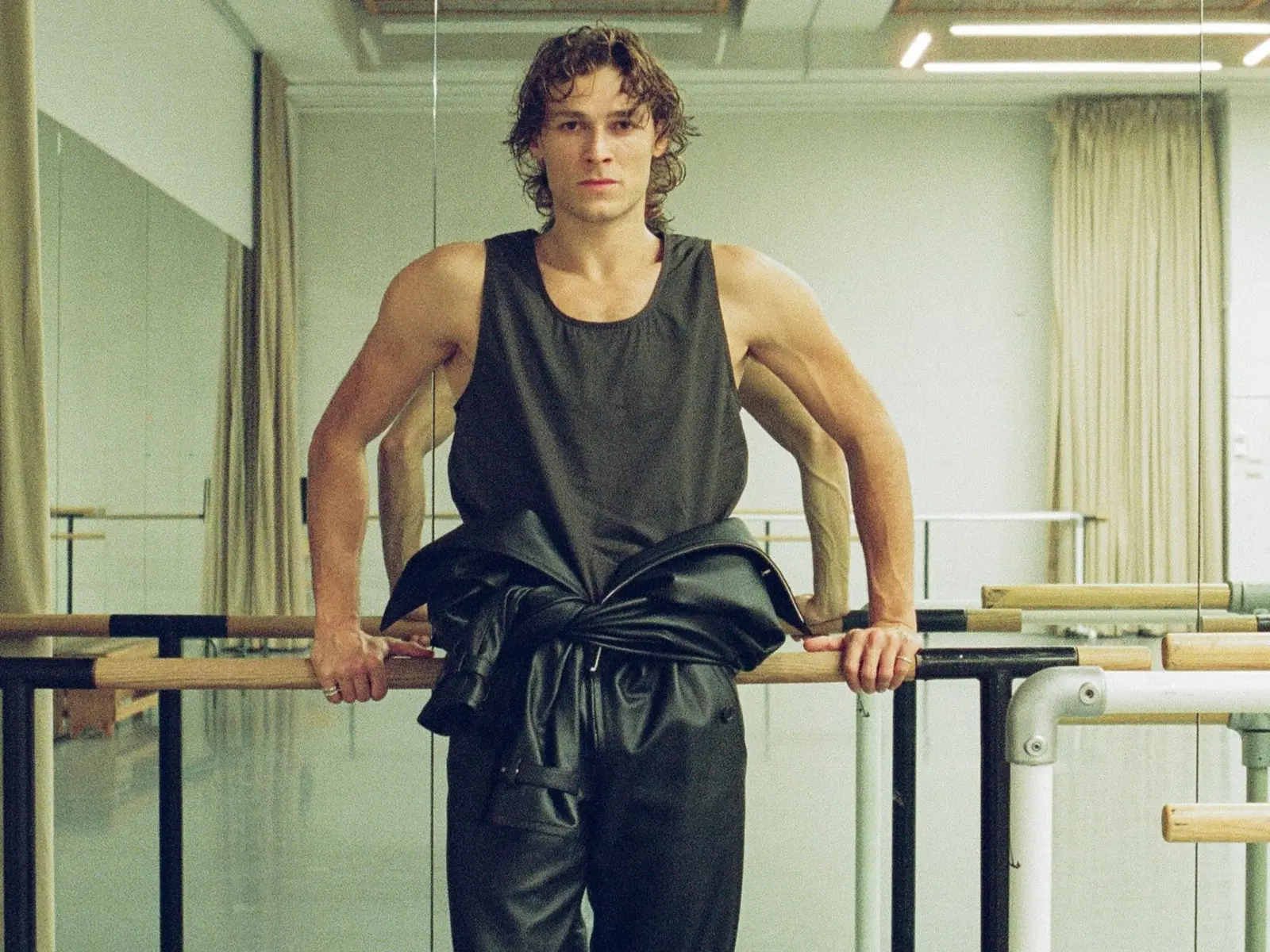 Hugo Marchand Opens Paris Ballet Season in Hermès Leather Ensemble at 2026 Opera Gala