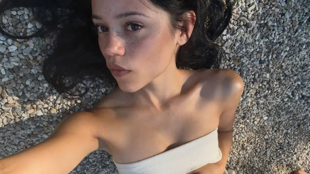 Jenna Ortega Embraces Preppy Autumn Fashion in Michael Kors Ensemble