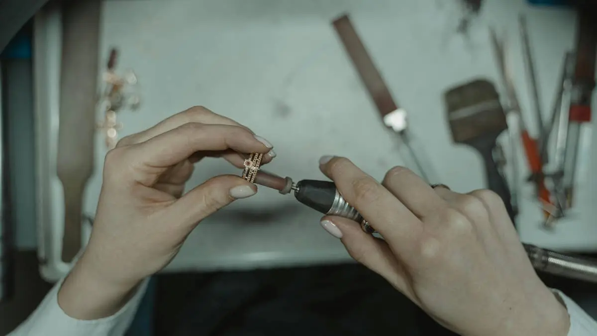 Jewelry Design Coordinator Position Opens at DEH in New York