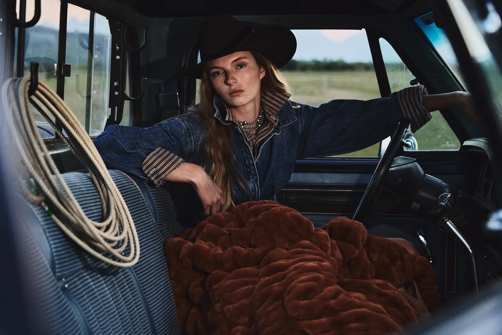 Lola Blankets Unveils Full Fall Line, Claiming It’s the Coziest Yet