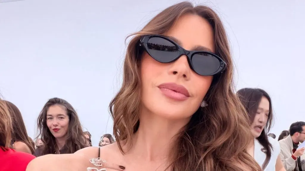 Sofia Vergara Commands Attention in Sleek Ensemble at Paris Fashion Week