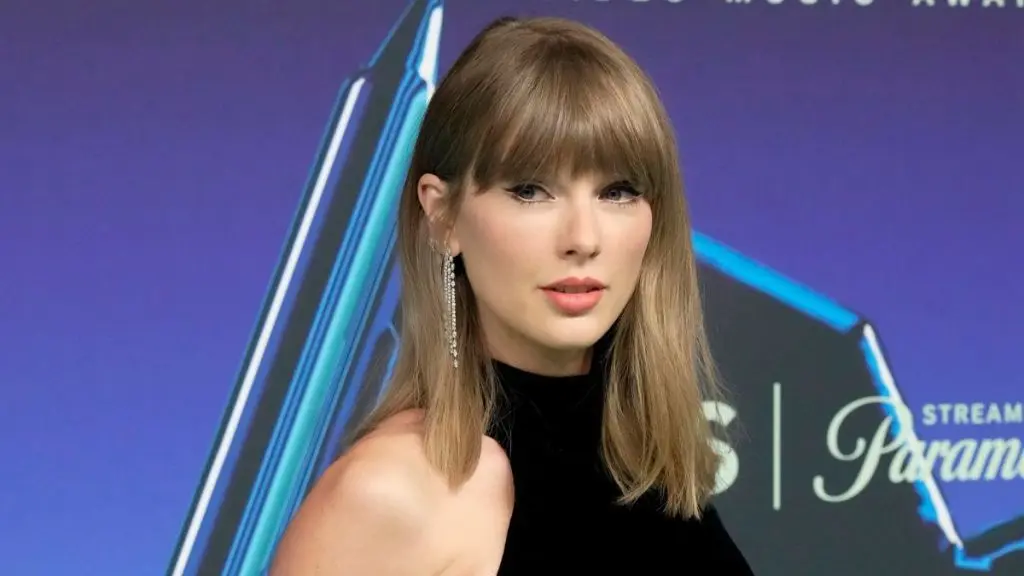Taylor Swift Claims Another Historic Chart Double in London