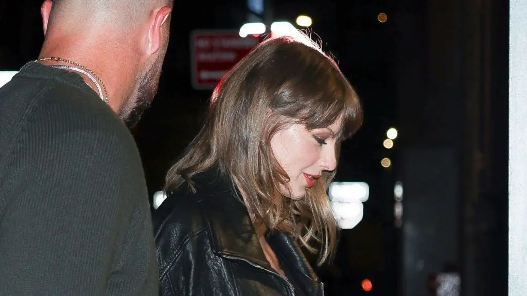 Taylor Swift Steps Out in Manhattan for Birthday Date Night