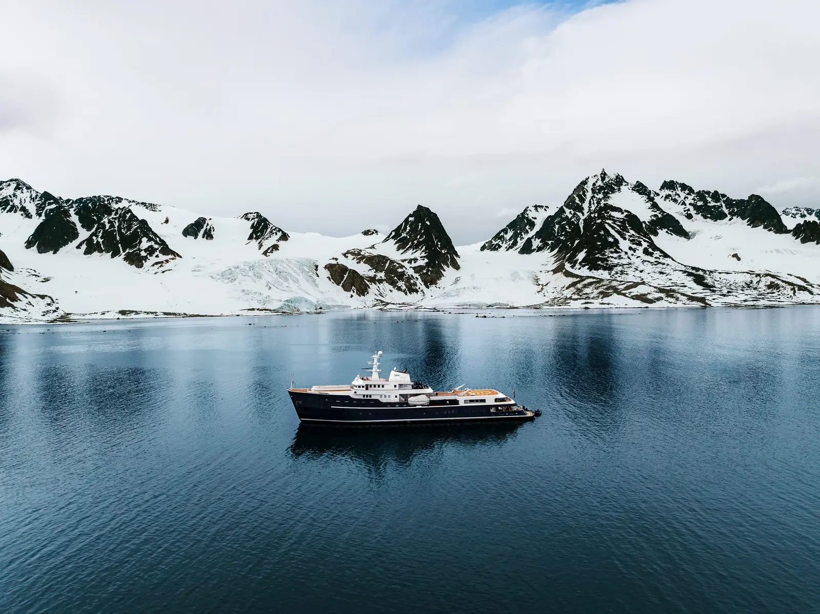 The Floating Sanctuary Redefining Modern Luxury Travel