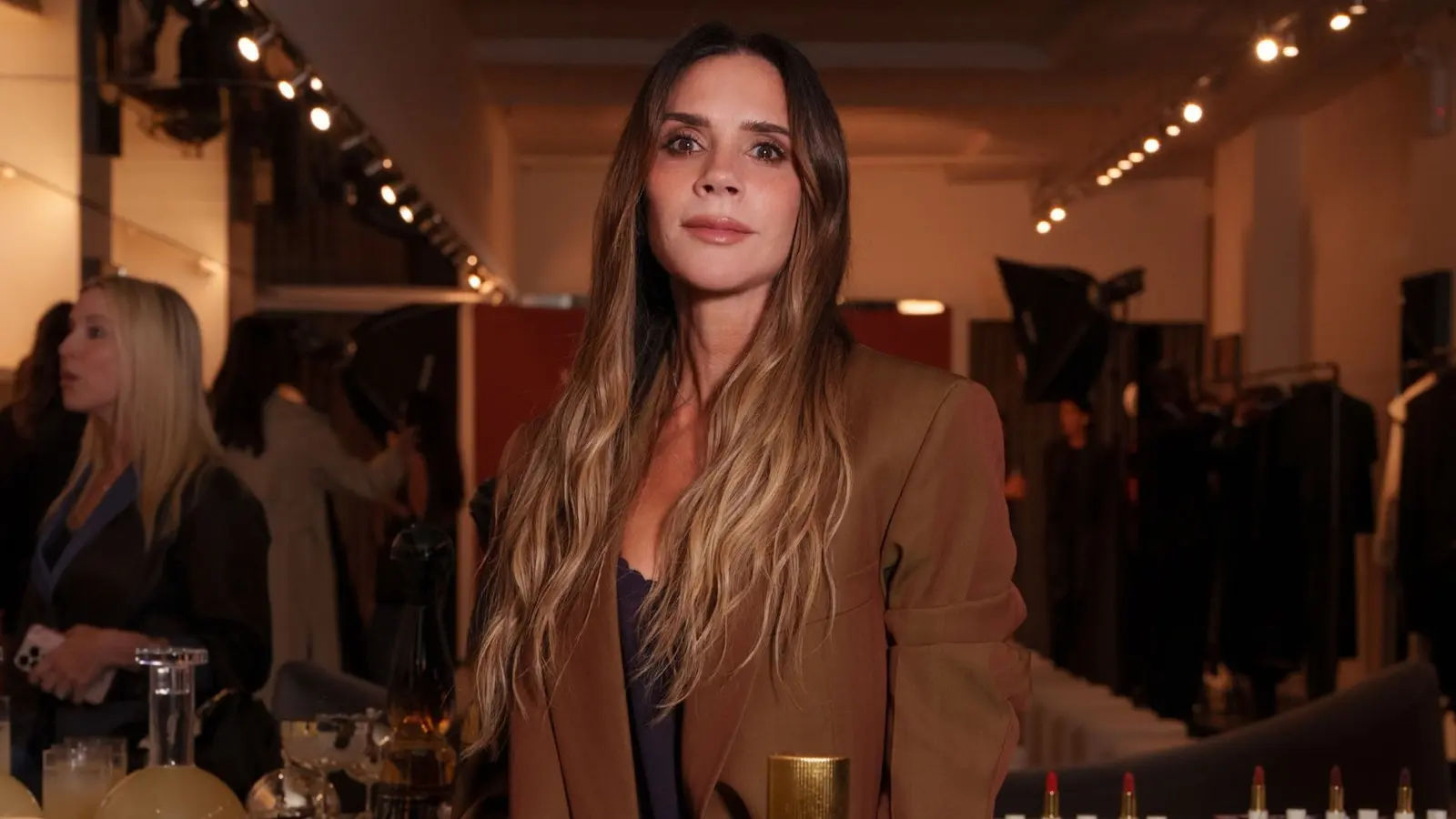 Victoria Beckham breaks winter fashion taboo