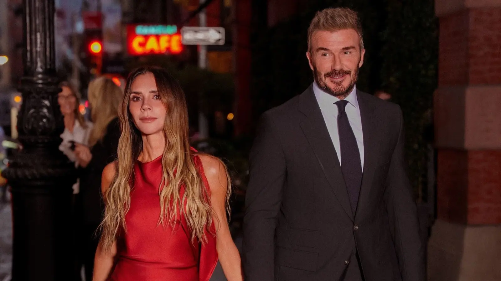 Victoria Beckham Solves the Red Dress Shoe Color Dilemma